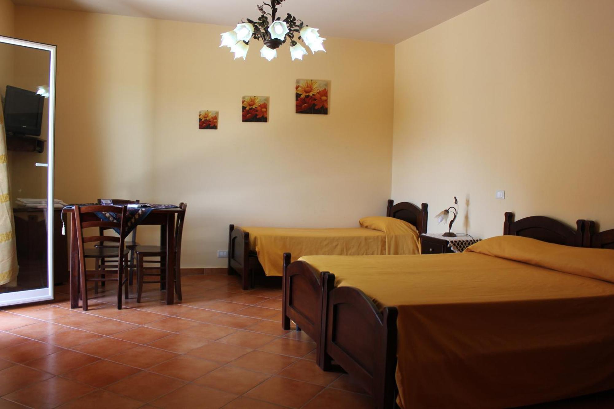 B&B Ulivo Трабия Екстериор снимка