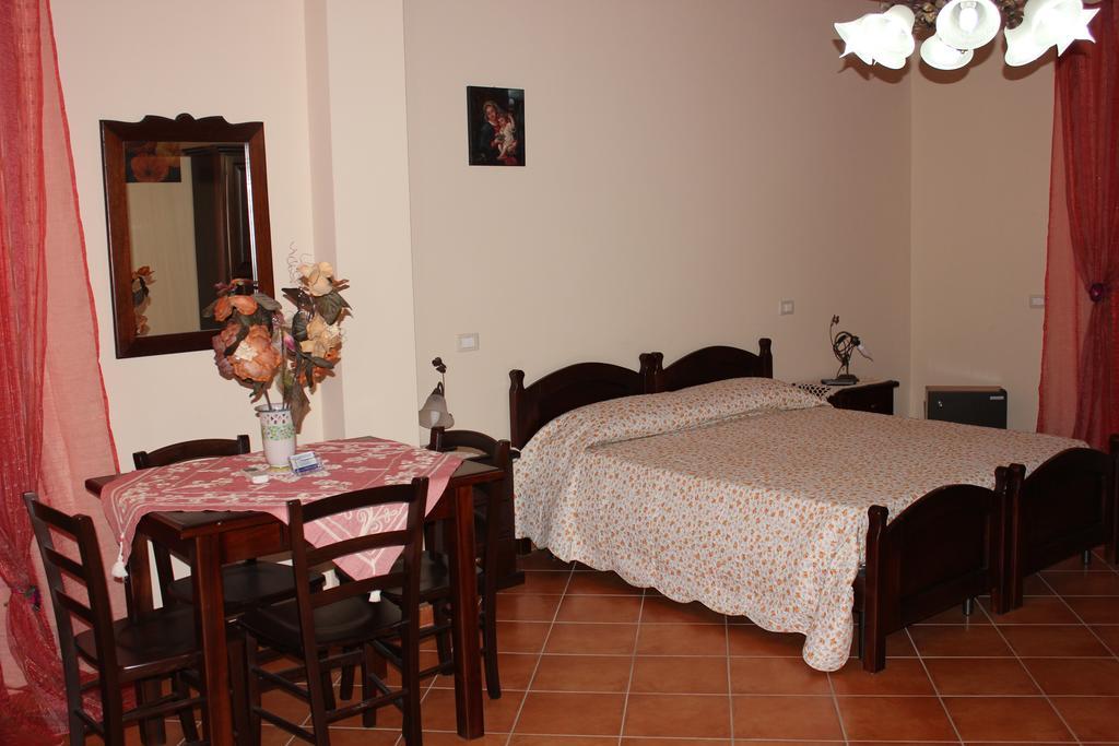 B&B Ulivo Трабия Екстериор снимка