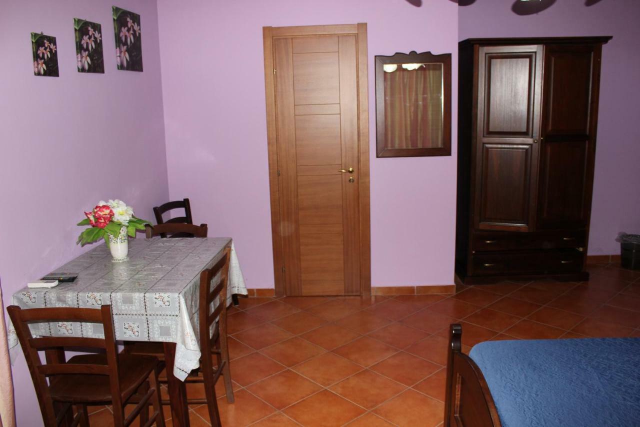 B&B Ulivo Трабия Екстериор снимка