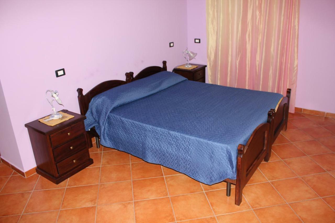 B&B Ulivo Трабия Екстериор снимка