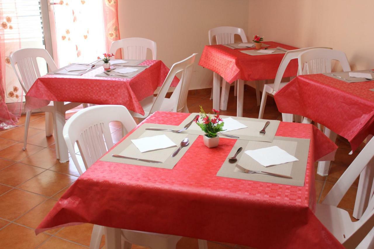 B&B Ulivo Трабия Екстериор снимка