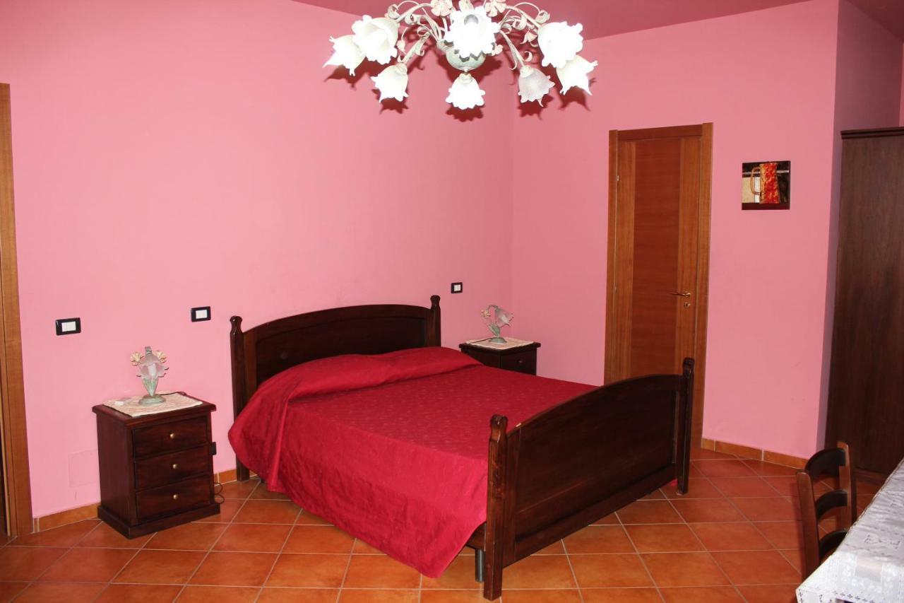 B&B Ulivo Трабия Екстериор снимка