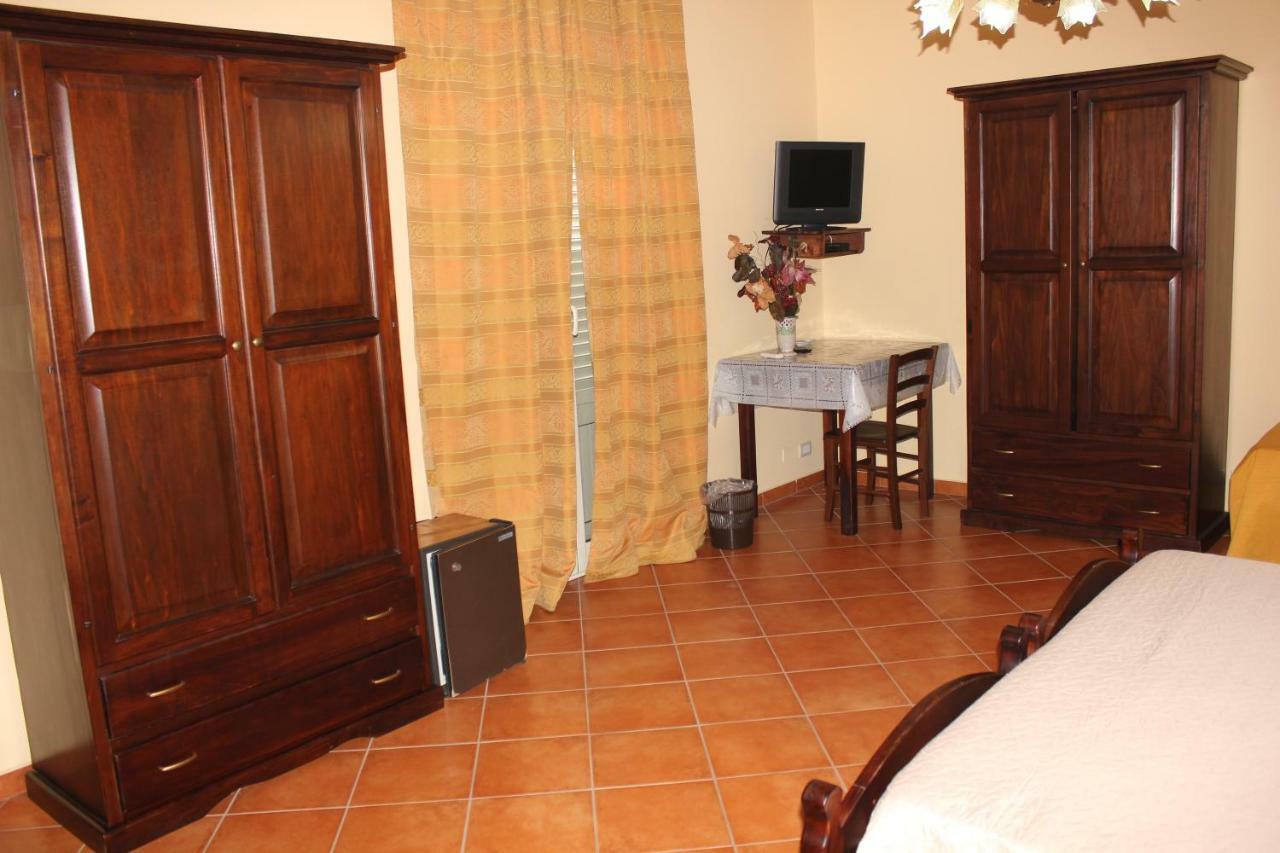 B&B Ulivo Трабия Екстериор снимка