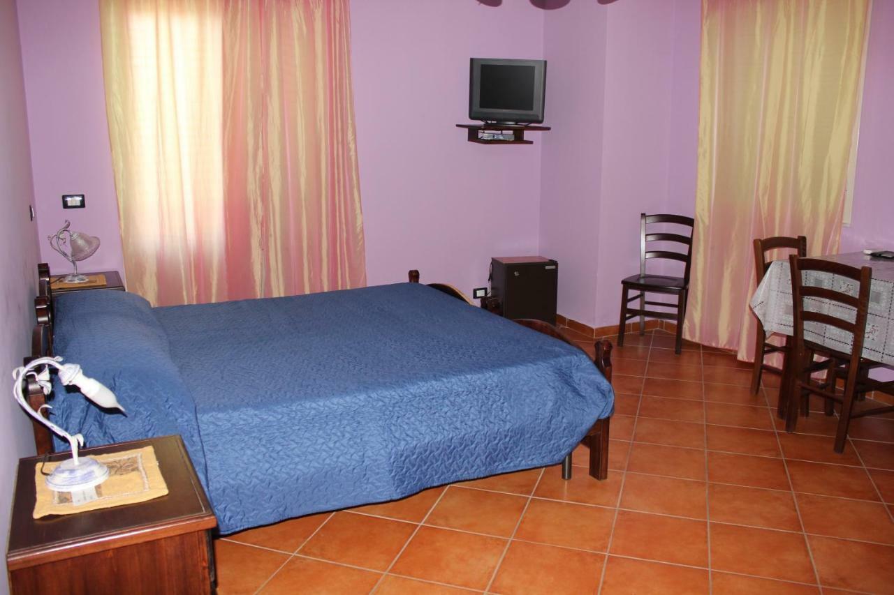 B&B Ulivo Трабия Екстериор снимка