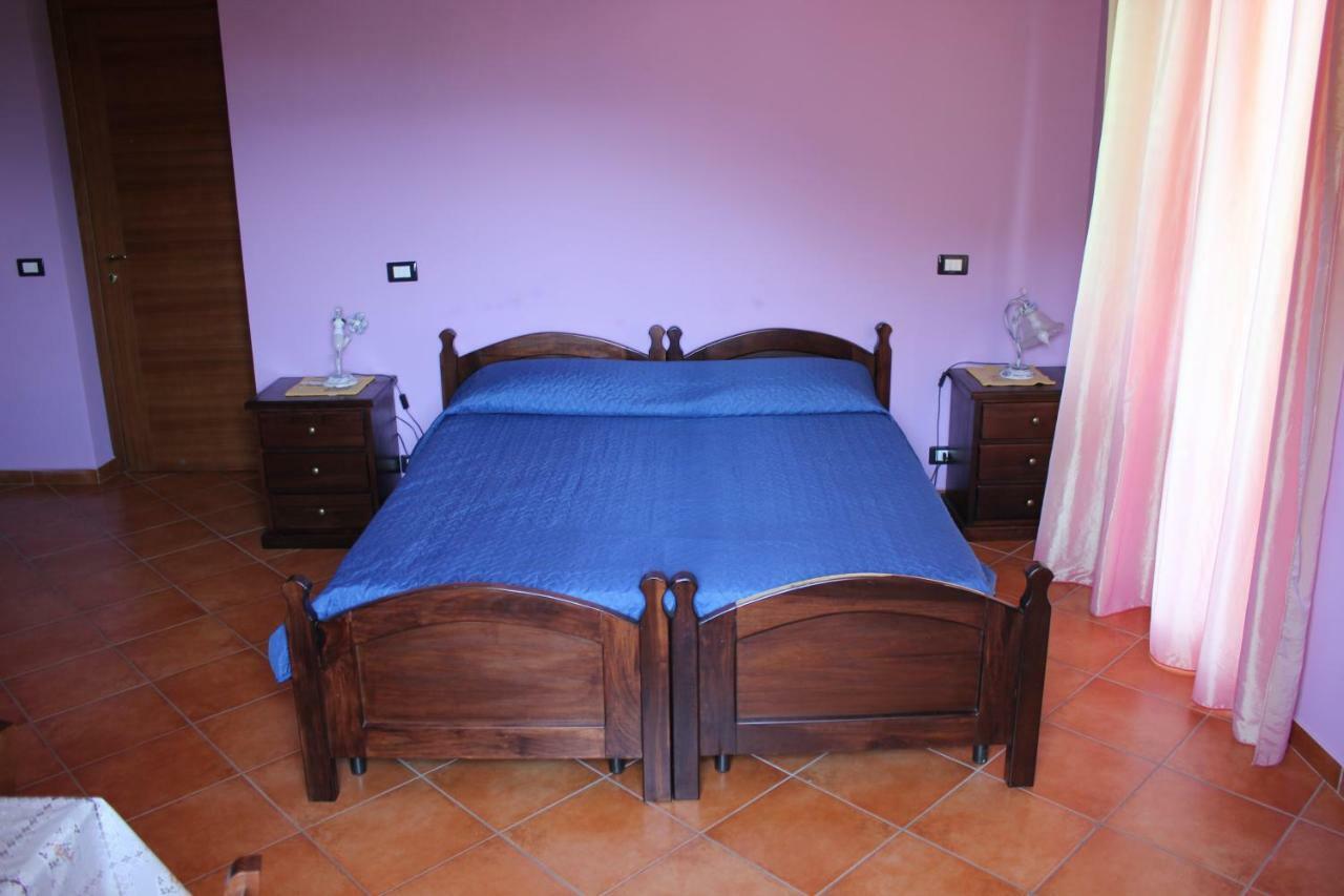 B&B Ulivo Трабия Екстериор снимка