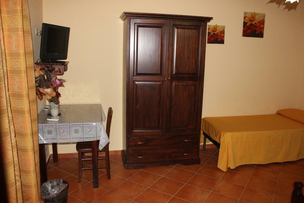 B&B Ulivo Трабия Екстериор снимка