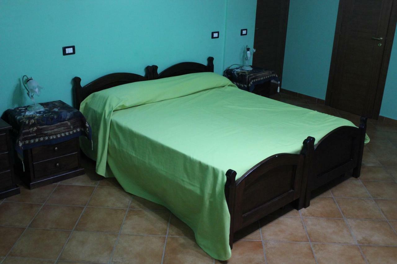 B&B Ulivo Трабия Екстериор снимка