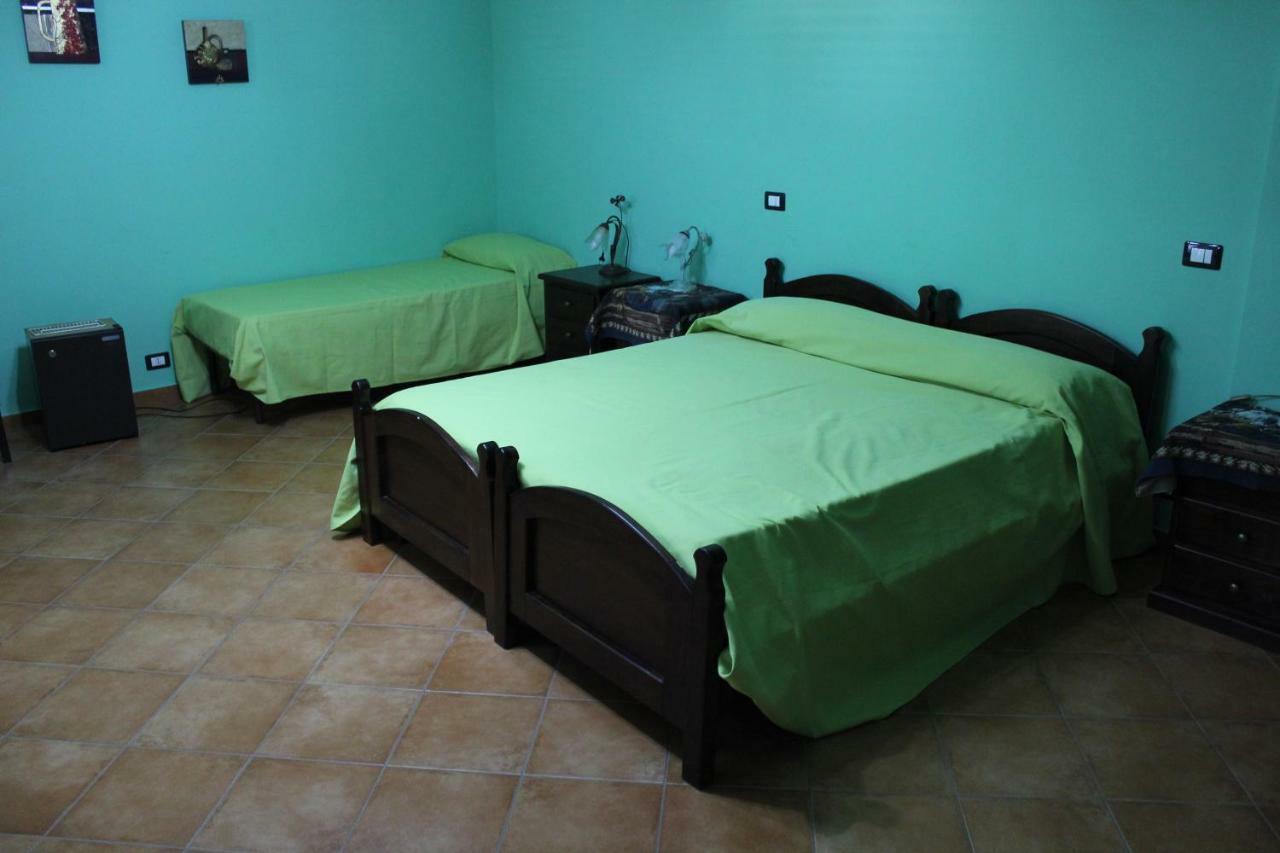 B&B Ulivo Трабия Екстериор снимка